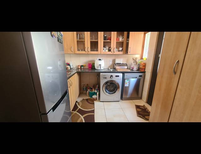 2 BEDROOM APARTMENT RENTED IN HALFWAY GARDENS